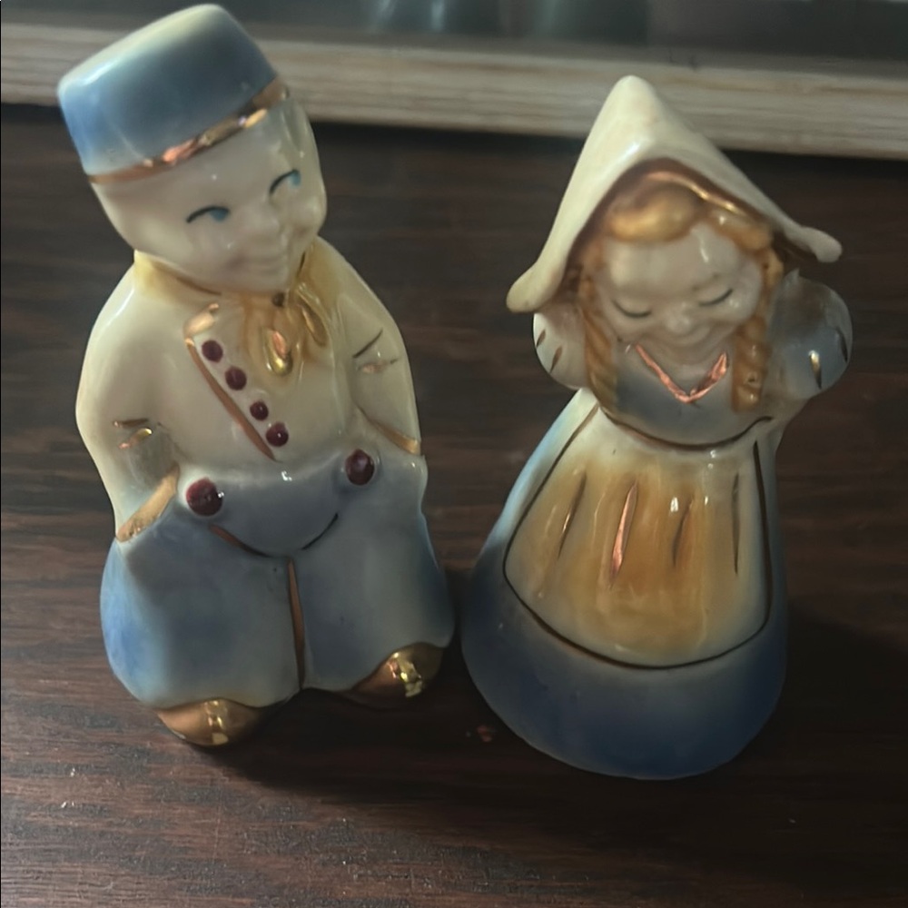 Charming Ceramic Figurines Set
